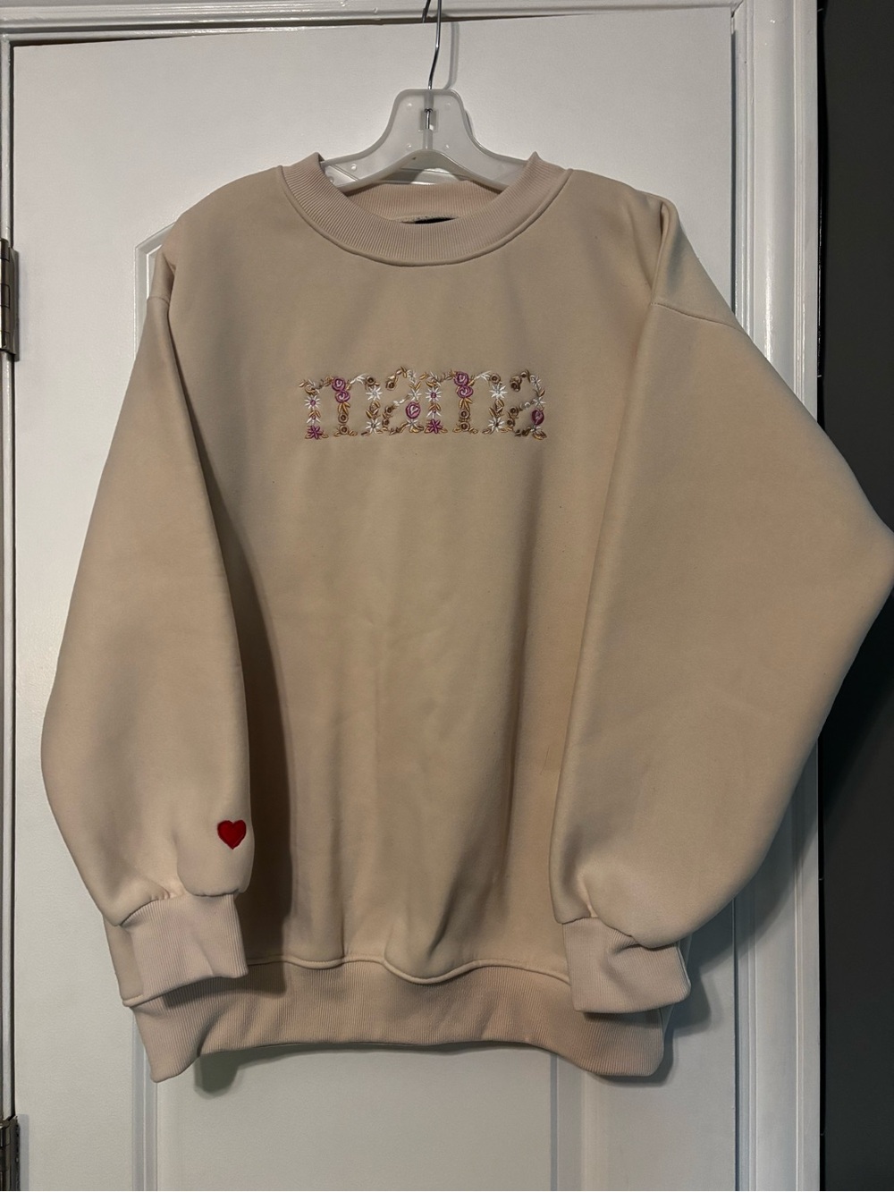 Embellished Cream Women’s Sweatshirt Mama with Heart Sleeve Detail XL